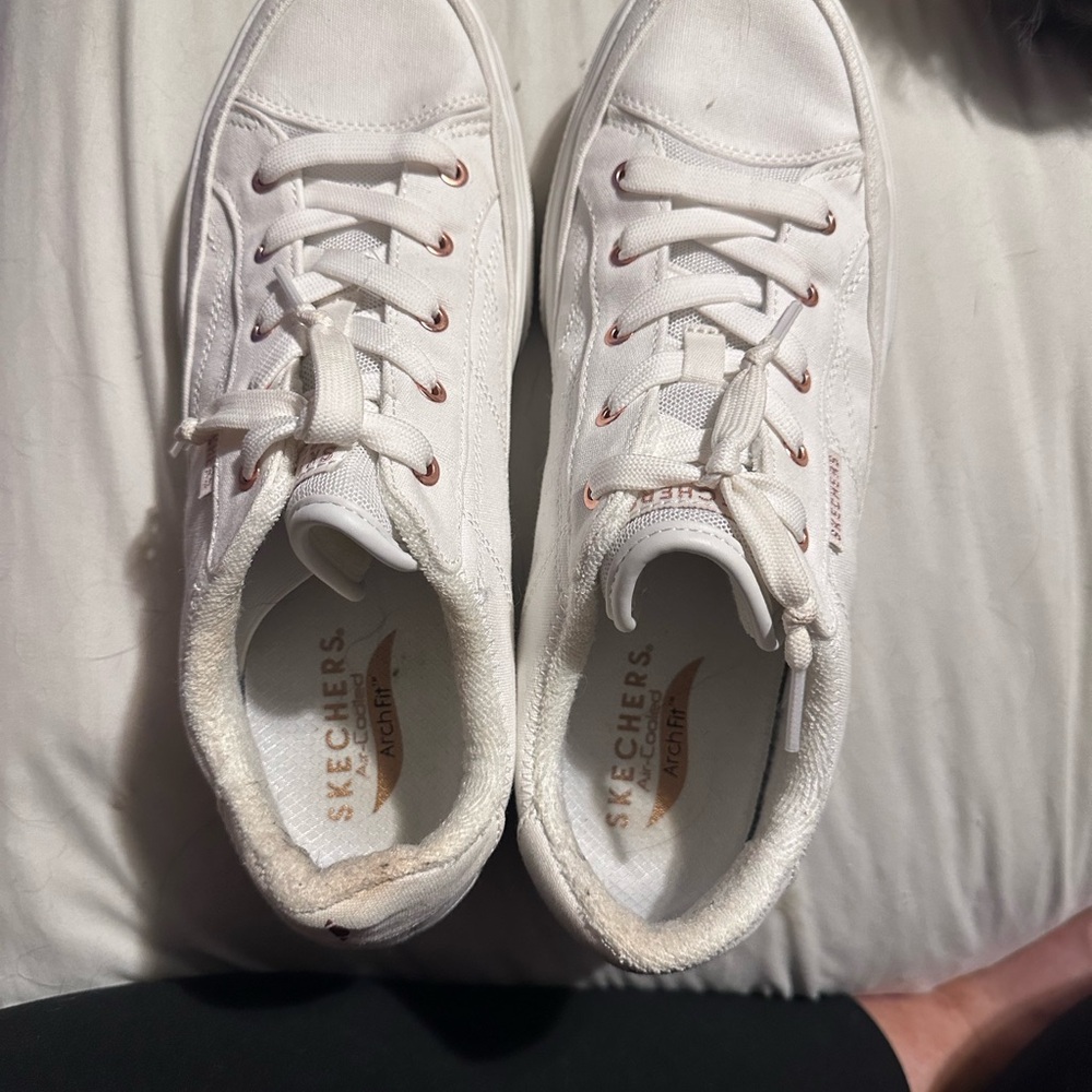 Skechers Women's White Sneakers with Archfit - Picture 5 of 5